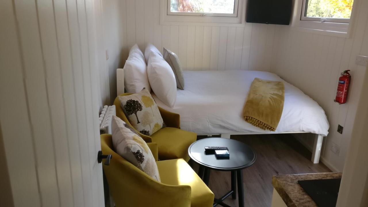 Forest Heath Shepherd'S Huts 링우드 외부 사진